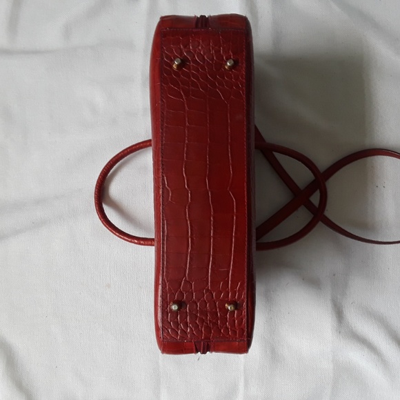 {Preston & York} Red Faux Croc Embossed Bowler Bag - Picture 4 of 8